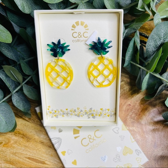NWT C&C California - Pineapple Dangle Earrings - Picture 2 of 8